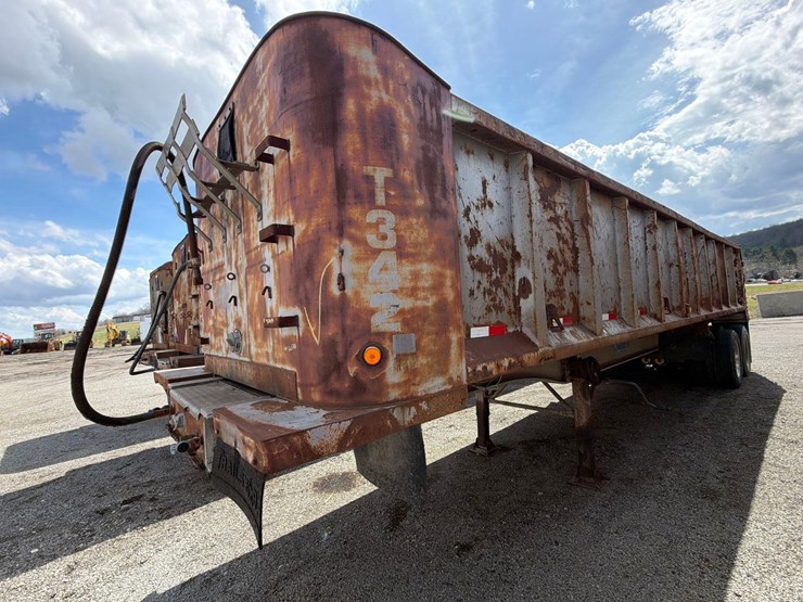 1996-trailstar-dump-trailer-image-1