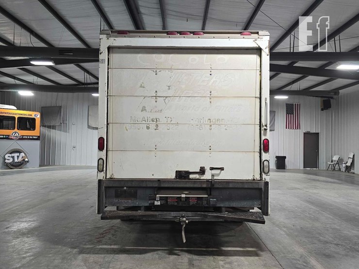 1994-ford-e350-image-8