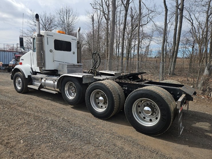 2007-kenworth-t800-image-3