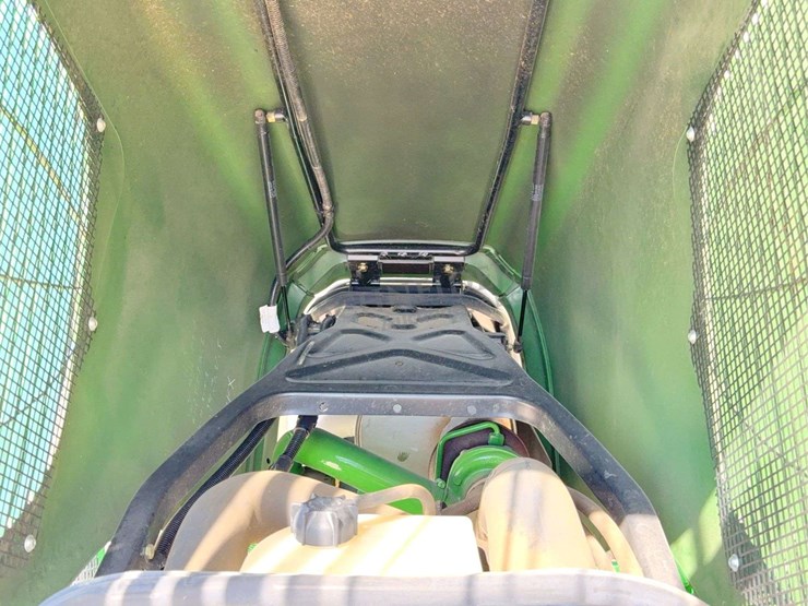 2004-john-deere-7320-image-42
