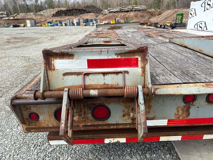 2005-massey-ferguson-8-image-25