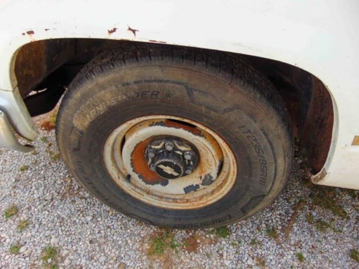 chevrolet-2500-image-11