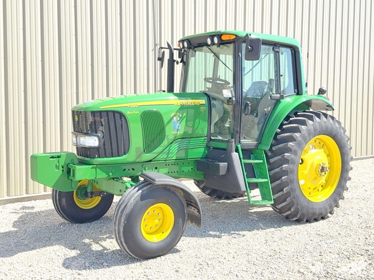 2004-john-deere-7320-image-2