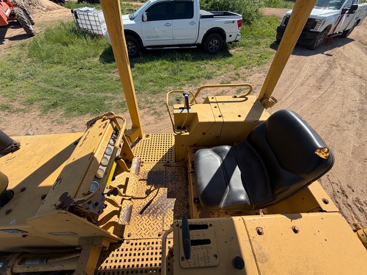 1987-caterpillar-d3b-image-25