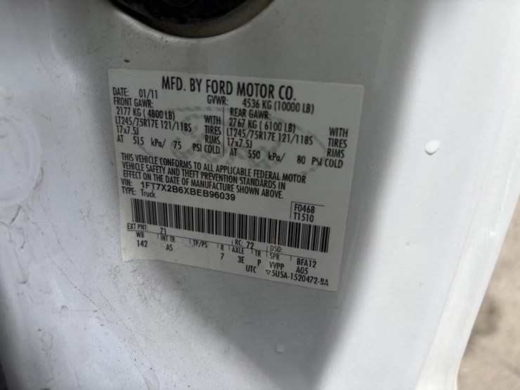 2011-ford-f250-image-21