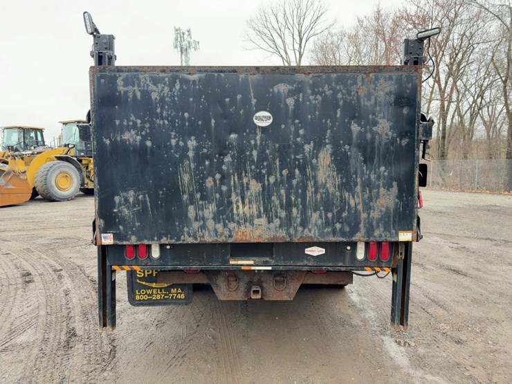 2015-dodge-ram-4500hd-image-4