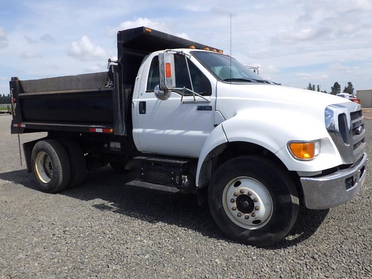 2015-ford-f750-image-3