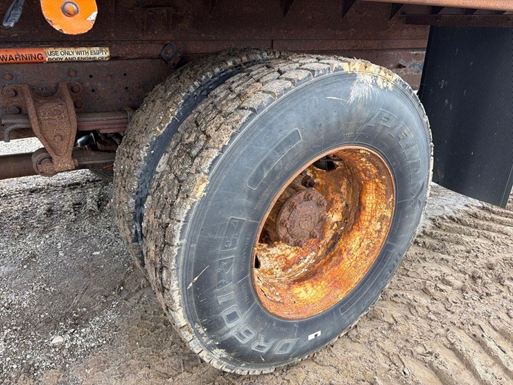 2018-hino-338-image-10