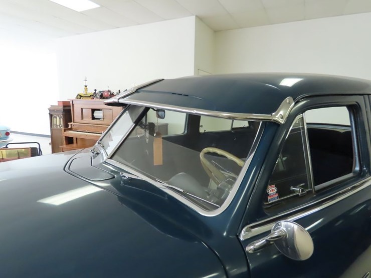 1950-chrysler-windsor-4dr-sedan-image-12