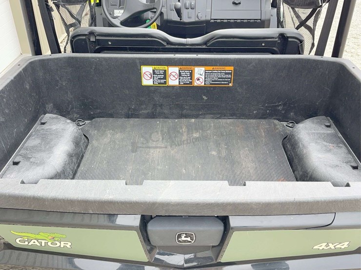 2022-john-deere-gator-image-20