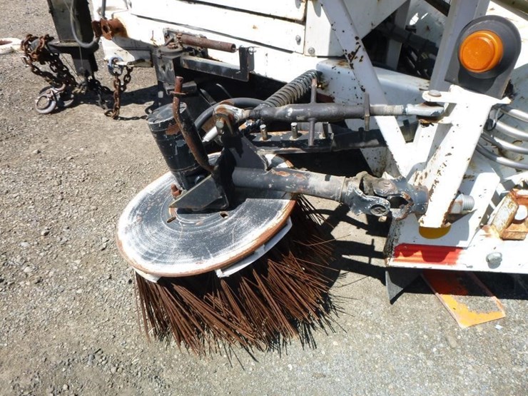 2004-barber-towable-road-rake-200-image-17