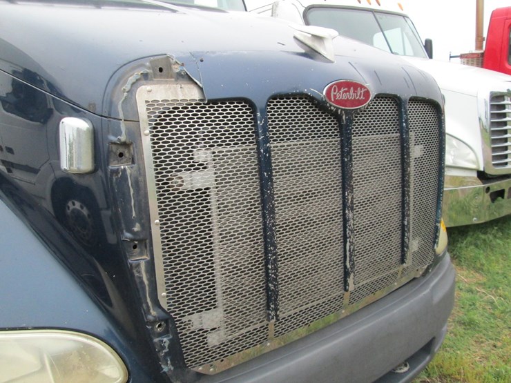 2008-peterbilt-387-image-19