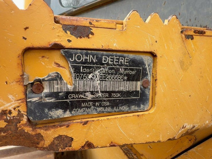 2014-deere-750k-lgp-image-44