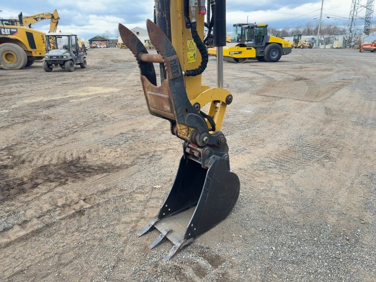 2022-caterpillar-306-image-9