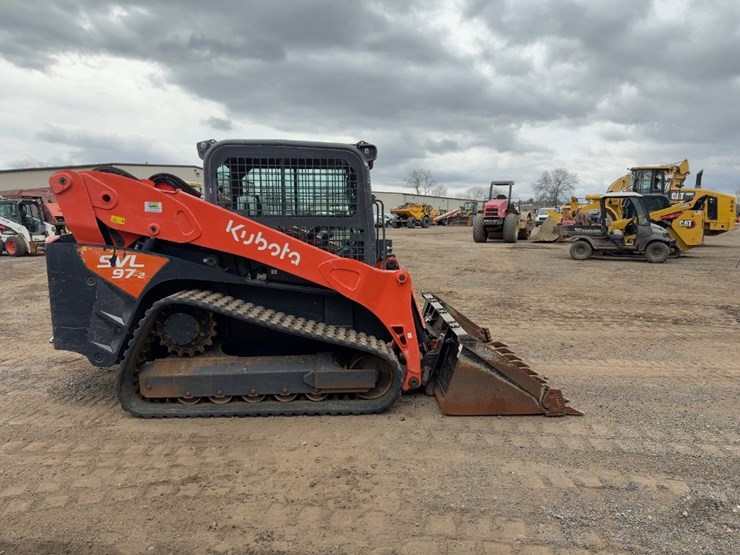 2021-kubota-svl97-2-image-6