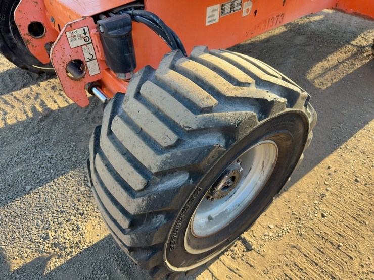 2014-jlg-450aj-image-11
