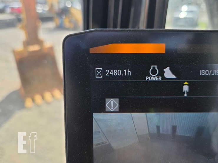 caterpillar-320gc-image-21