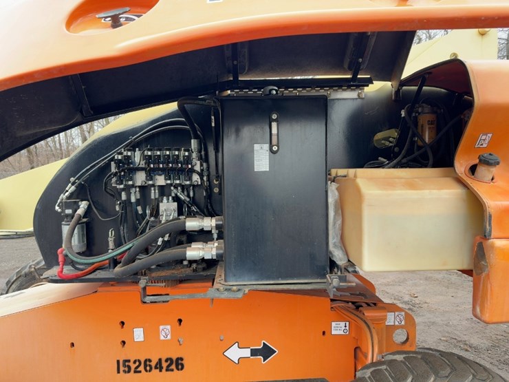 2014-jlg-400s-image-14