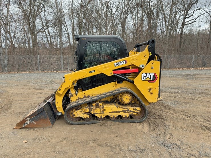 2021-caterpillar-259d3-image-2