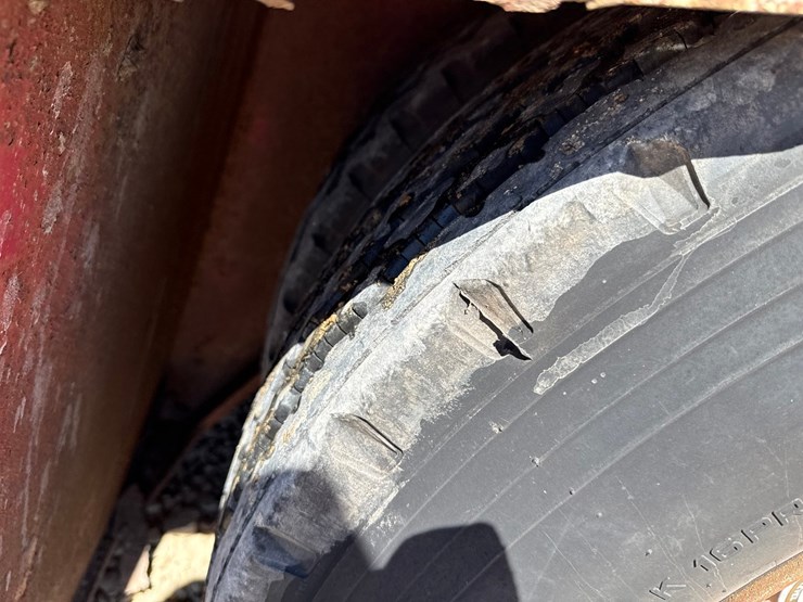 massey-ferguson-8-image-38