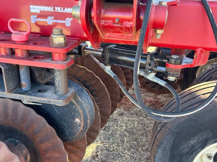 2019-mcfarlane-incite-5124-image-15