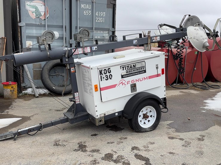 2012-magnum-mlt3060m-light-plant-image-1