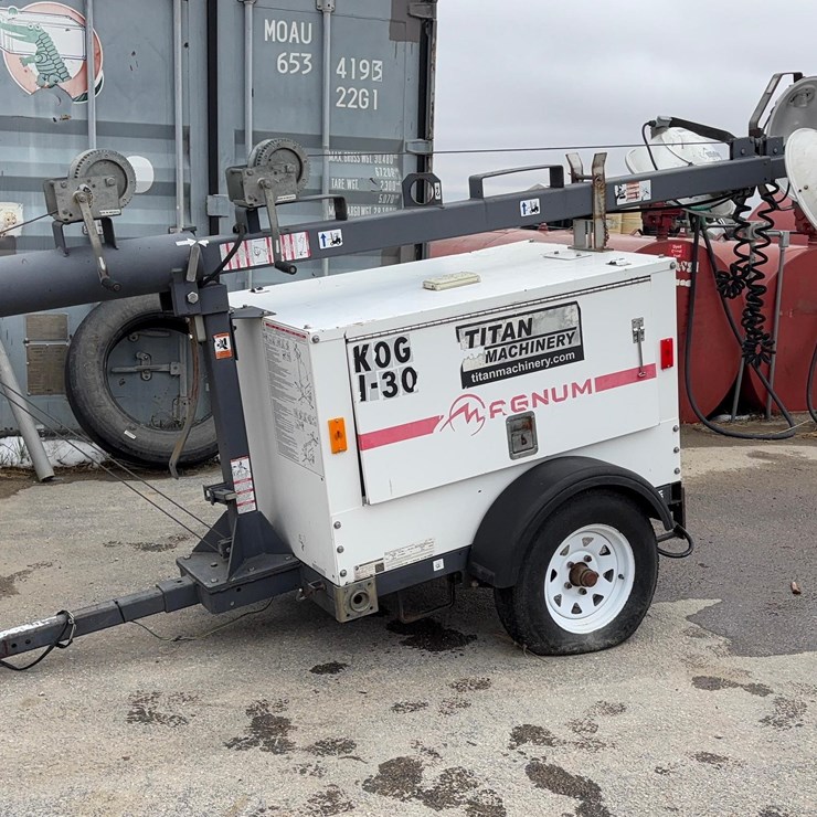 2012 Magnum MLT3060M Light Plant