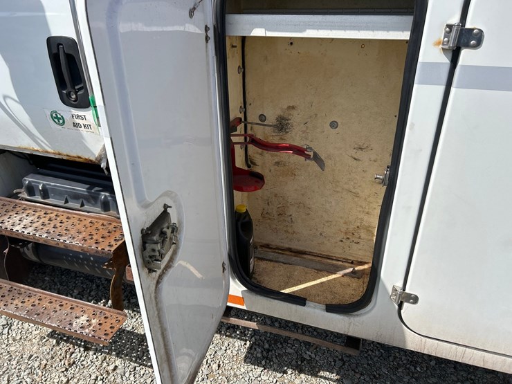 2010-international-4400-sba-image-19