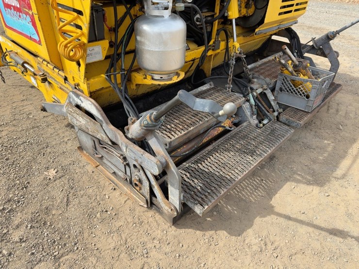 2005-gehl-1648-image-13