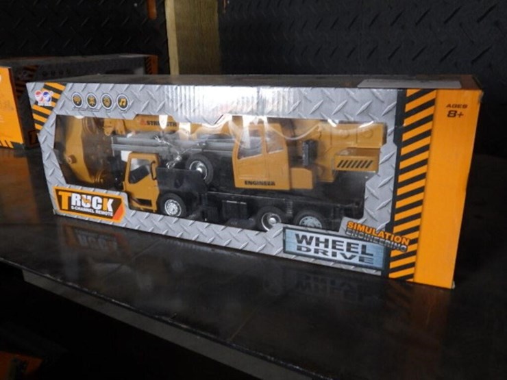 sklp-crane-toy-image-1