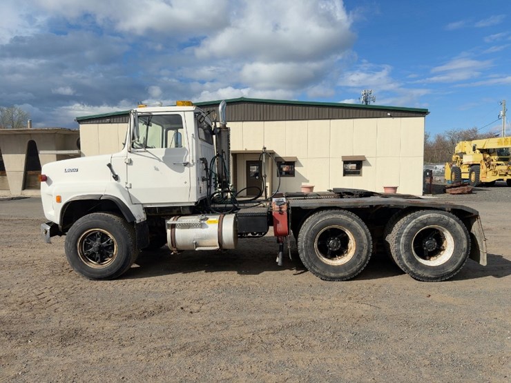 1987-ford-l9000-image-2
