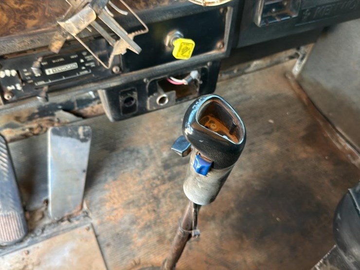 1993-kenworth-t450-image-55