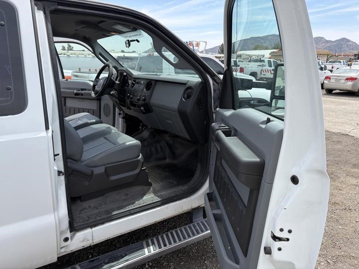 2011-ford-f250-image-12