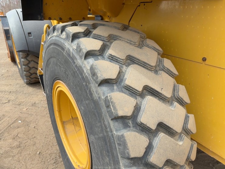 2016-caterpillar-938m-image-15