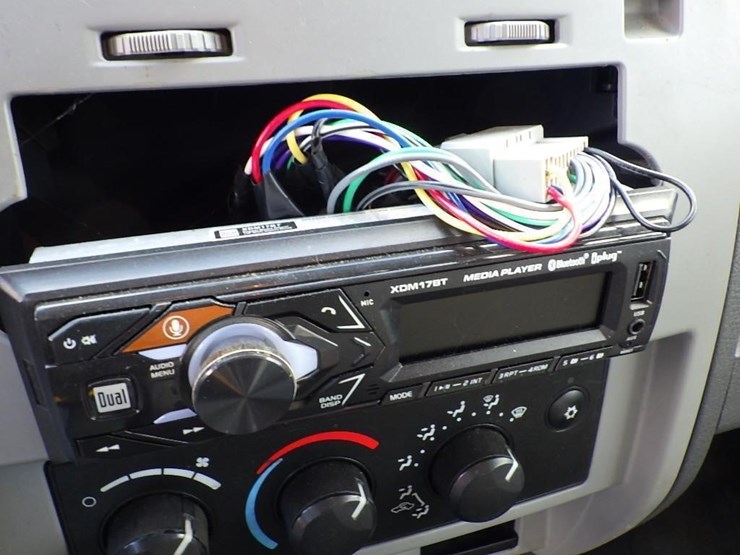 2005-dodge-dakota-image-32