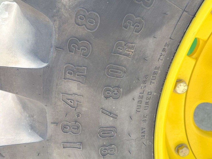 2004-john-deere-7320-image-105