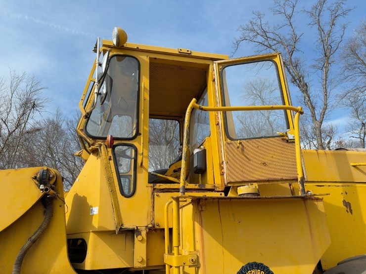 1975-clark-175b-image-21