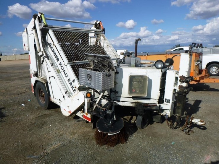 2004-barber-towable-road-rake-200-image-3