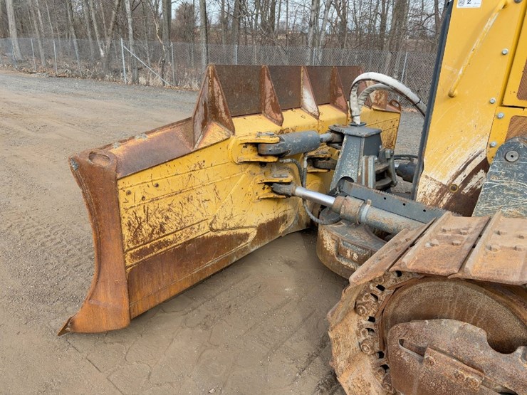 2014-deere-750k-lgp-image-10