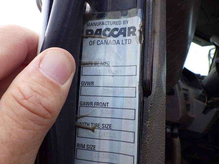 2010-peterbilt-337-image-51