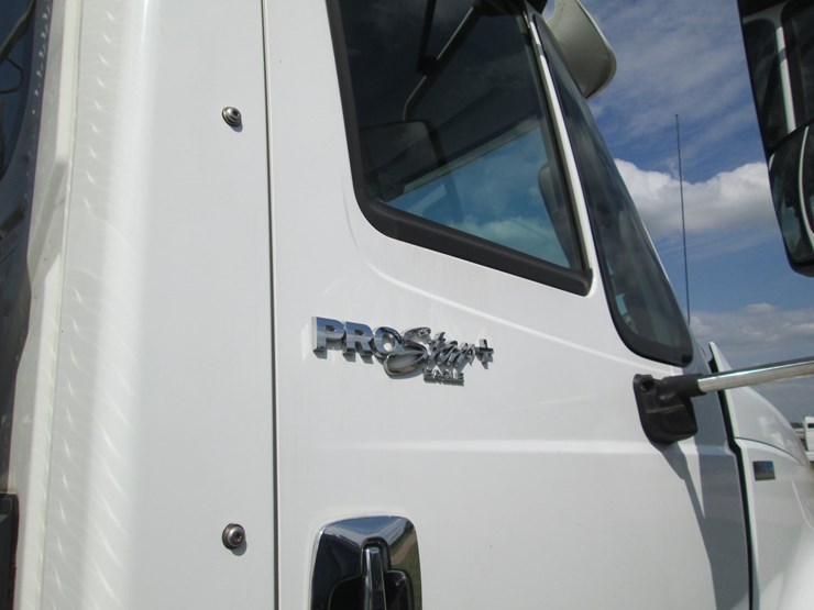 2012-international-prostar-image-14