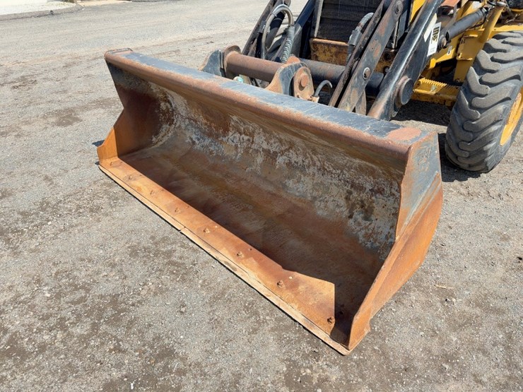 2001-caterpillar-420d-it-image-9