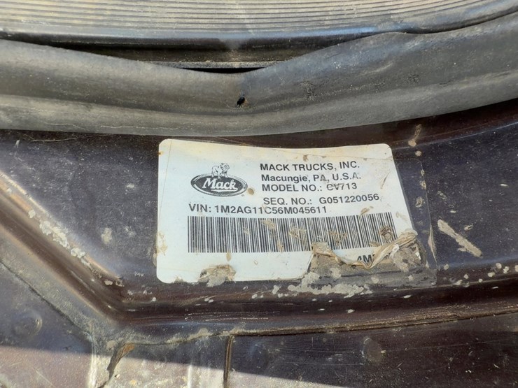 2006-mack-granite-cv713-image-36