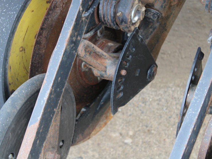 john-deere-750-image-30