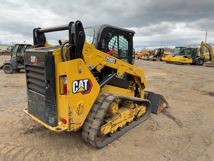 2021-caterpillar-259d3-image-5