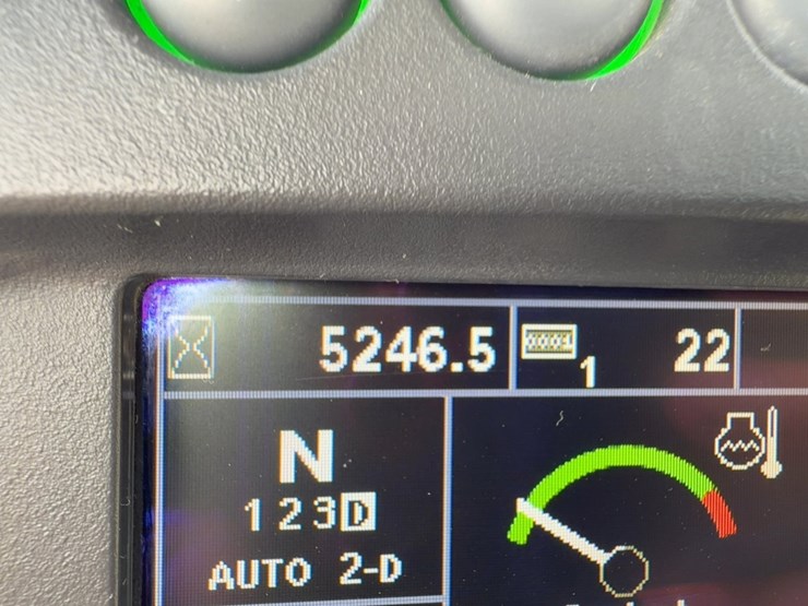 2018-deere-544k-image-30