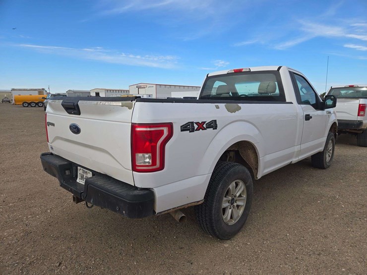 2017-ford-f150-xl-image-3