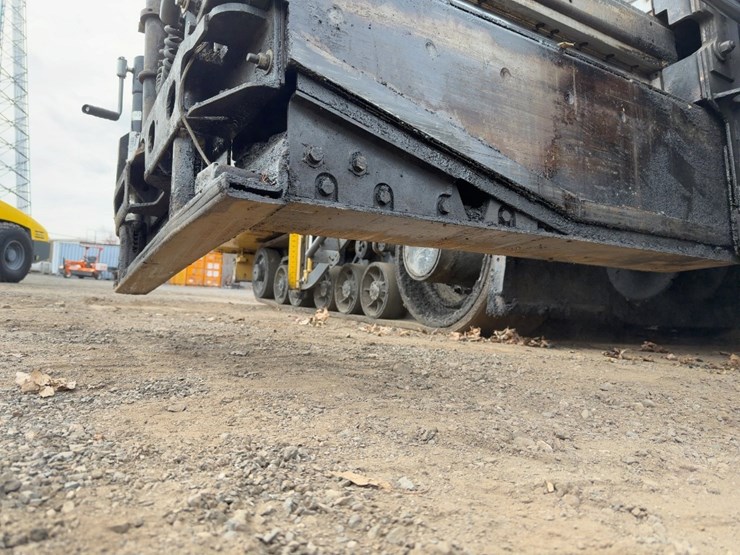 2013-caterpillar-ap-1055e-image-30