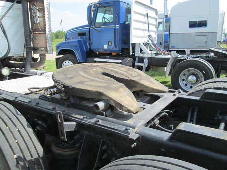 2012-international-prostar-image-7