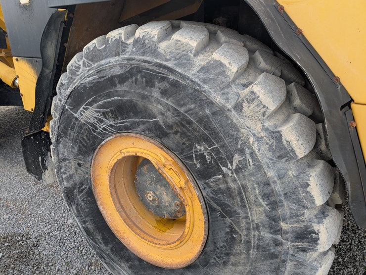 2008-komatsu-hm400-2-image-16